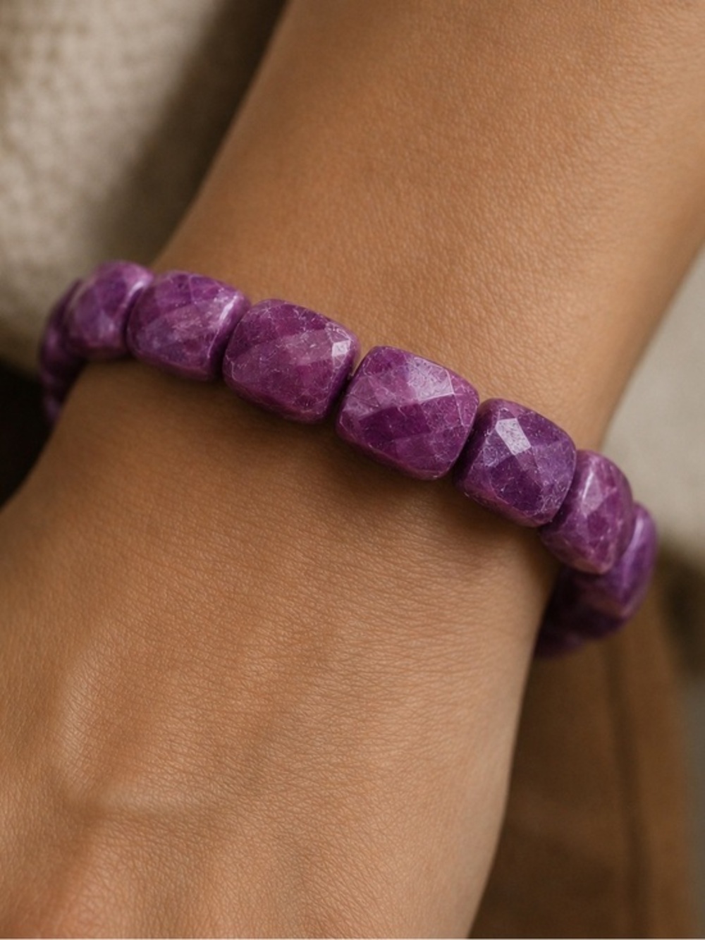 Chunky Berry Natural Ruby Bracelet Faceted Organic Beads Stretch XS/S NWOT #396